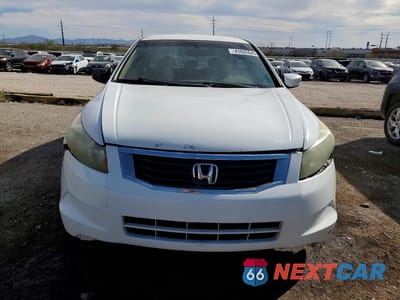 Piąte zdjęcie samochodu w środku: 2010 HONDA ACCORD LX VIN:1HGCP2F30AA190305 - miniatura