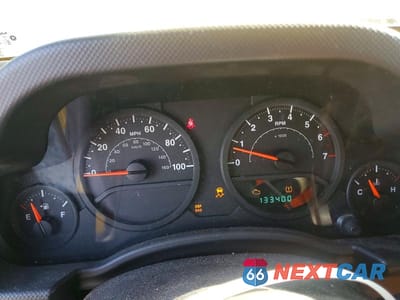 Zdjęcie 9 z 12 samochodu: 2008 JEEP WRANGLER UNLIMITED X VIN:1J4GB39158L513061 - miniatura