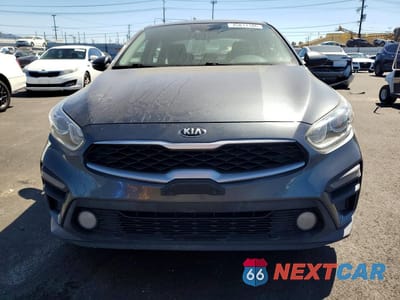 Piąte zdjęcie samochodu w środku: 2019 KIA FORTE FE VIN:3KPF24AD8KE051480 - miniatura