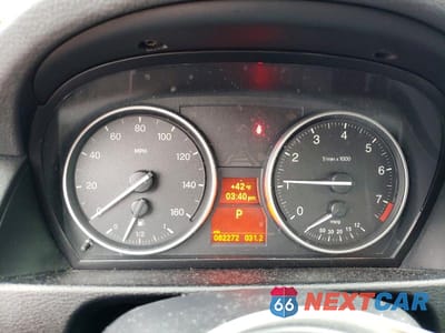 Zdjęcie 9 z 12 samochodu: 2015 BMW X1 XDRIVE28I VIN:WBAVL1C51FVY32708 - miniatura