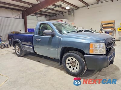 Czwarte zdjęcie samochodu z boku: 2007 CHEVROLET SILVERADO K1500 VIN:1GCEK14C27Z555015 - miniatura