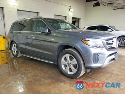 Czwarte zdjęcie samochodu z boku: 2017 MERCEDES-BENZ GLS 450 4MATIC VIN:4JGDF6EE9HA936238 - miniatura