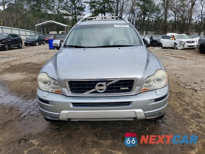 Piąte zdjęcie samochodu w środku: 2013 VOLVO XC90 R DESIGN VIN:YV4952CT5D1646125 - miniatura