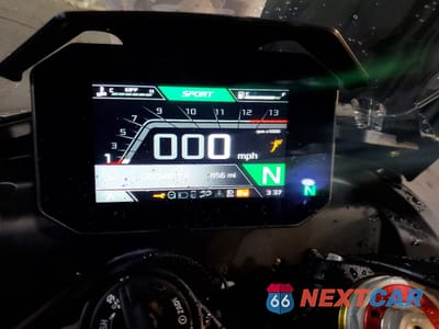 Zdjęcie 7 z 9 samochodu: 2024 APRILIA TUONO V4 1100 VIN:ZD4KZUA07RS000989 - miniatura