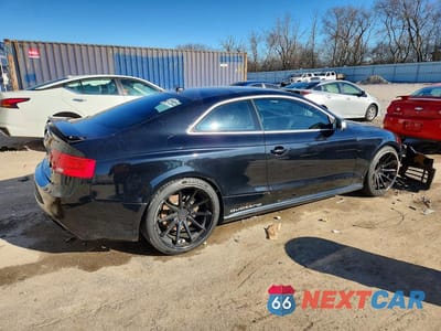 Trzecie zdjęcie samochodu z tyłu: 2014 AUDI RS5 VIN:WUAC6AFRXEA900688 - miniatura