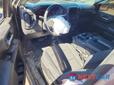 Zdjęcie 8 z 13 samochodu: 2025 CHEVROLET SILVERADO K1500 VIN:3GCNKAEK7SG150556 - miniatura