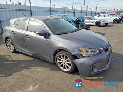 Czwarte zdjęcie samochodu z boku: 2013 LEXUS CT 200H BASE VIN:JTHKD5BH9D2123009 - miniatura