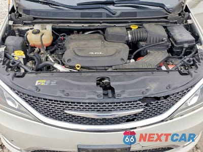 Zdjęcie 12 z 12 samochodu: 2017 CHRYSLER PACIFICA TOURING L VIN:2C4RC1BG7HR598281 - miniatura