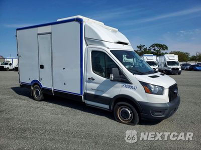 Czwarte zdjęcie samochodu z boku: 2020 FORD TRANSIT DELIVERY TRUCK VIN:1FDBW5Z88LKB24924 - miniatura