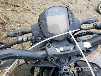 Zdjęcie 7 z 9 samochodu: 2023 KTM 200 DUKE VIN:MD2JPC409PC020973 - miniatura