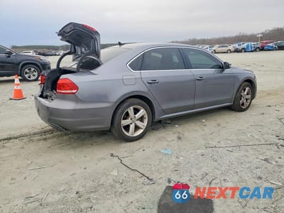 Trzecie zdjęcie samochodu z tyłu: 2014 VOLKSWAGEN PASSAT SE VIN:1VWBS7A36EC101440 - miniatura