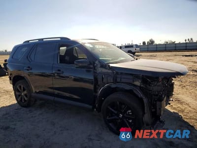 Czwarte zdjęcie samochodu z boku: 2025 HONDA PILOT BLACK VIN:5FNYG1H99SB068700 - miniatura