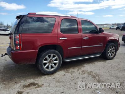 Trzecie zdjęcie samochodu z tyłu: 2010 GMC YUKON DENALI VIN:1GKUKEEF8AR278118 - miniatura