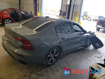 Trzecie zdjęcie samochodu z tyłu: 2024 VOLVO S60 CORE VIN:7JRL12FK0RG320231 - miniatura