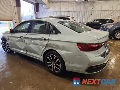 Drugie zdjęcie samochodu z przodu: 2025 VOLKSWAGEN JETTA SE VIN:3VW7X7BU3SM090308 - miniatura