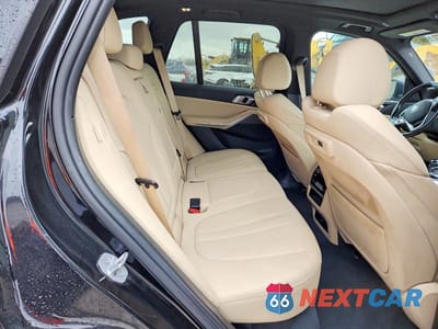 Zdjęcie 11 z 12 samochodu: 2019 BMW X5 XDRIVE40I VIN:5UXCR6C59KLL38655 - miniatura