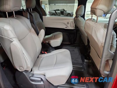 Zdjęcie 11 z 12 samochodu: 2026 TOYOTA SIENNA XLE VIN:5TDYRKEC1TS293593 - miniatura