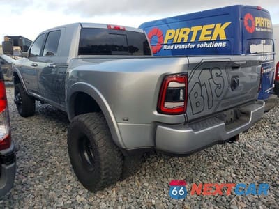 Trzecie zdjęcie samochodu z tyłu: 2022 RAM 3500 LARAMIE VIN:3C63RRML9NG316096 - miniatura