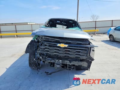 Piąte zdjęcie samochodu w środku: 2025 CHEVROLET SUBURBAN K1500 HIGH COUNTRY VIN:1GNS6GRL5SR361615 - miniatura