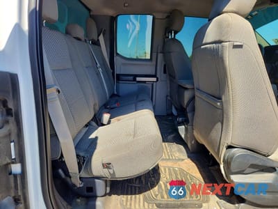 Zdjęcie 11 z 13 samochodu: 2019 FORD F350 XLT DRW 6.7L V8 TDSL EXT CAB VIN:1FT8X3CT2KEC44616 - miniatura