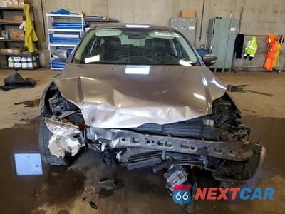 Piąte zdjęcie samochodu w środku: 2013 FORD FOCUS TITANIUM VIN:1FADP3N23DL277115 - miniatura