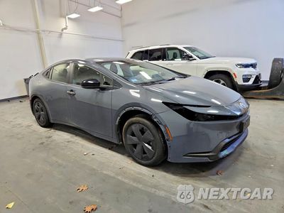 Czwarte zdjęcie samochodu z boku: 2025 TOYOTA PRIUS LE VIN:JTDACAAU9S3054787 - miniatura