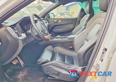 Zdjęcie 7 z 12 samochodu: 2021 VOLVO XC60 T5 R-DESIGN VIN:YV4102RM0M1830089 - miniatura
