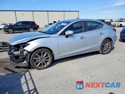 2018 MAZDA 3 TOURING 3MZBN1V35JM231989 - główne zdjęcie licytacji z USA - miniatura