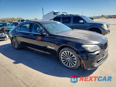 Czwarte zdjęcie samochodu z boku: 2011 BMW 750 LI VIN:WBAKB8C55BC851797 - miniatura