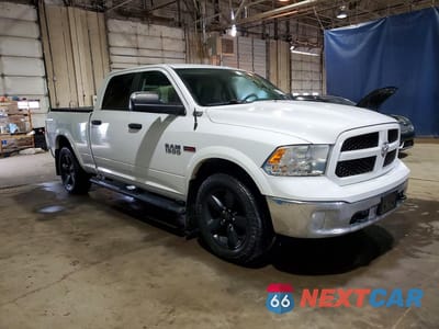 Czwarte zdjęcie samochodu z boku: 2018 RAM 1500 SLT VIN:1C6RR7TM0JS272548 - miniatura
