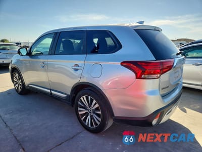 Drugie zdjęcie samochodu z przodu: 2019 MITSUBISHI OUTLANDER VIN:JA4AD2A36KJ000136 - miniatura