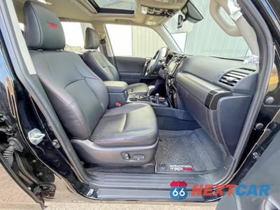 Piąte zdjęcie samochodu w środku: 2023 TOYOTA 4RUNNER TRD PRO VIN:JTELU5JR1P6185867 - miniatura