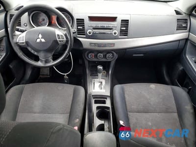 Zdjęcie 8 z 11 samochodu: 2009 MITSUBISHI LANCER ES VIN:JA3AU26U59U015905 - miniatura