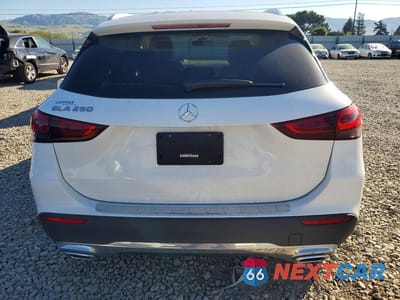 Zdjęcie 6 z 13 samochodu: 2022 MERCEDES-BENZ GLA 250 VIN:W1N4N4GB1NJ347560 - miniatura