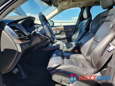 Zdjęcie 7 z 14 samochodu: 2017 VOLVO XC90 T6 VIN:YV4A22PK9H1123963 - miniatura