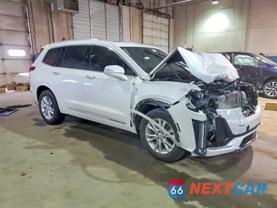 Czwarte zdjęcie samochodu z boku: 2024 CADILLAC XT6 LUXURY VIN:1GYKPAR4XRZ729870 - miniatura