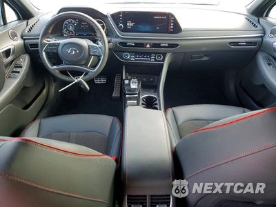 Zdjęcie 8 z 12 samochodu: 2023 HYUNDAI SONATA SEL PLUS VIN:KMHL44J24PA303422 - miniatura