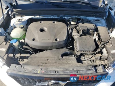 Zdjęcie 12 z 13 samochodu: 2021 VOLVO XC40 T5 R-DESIGN VIN:YV4162UM2M2410978 - miniatura