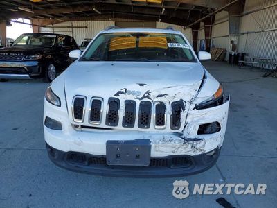 Piąte zdjęcie samochodu w środku: 2017 JEEP CHEROKEE LATITUDE VIN:1C4PJLCB4HW613550 - miniatura