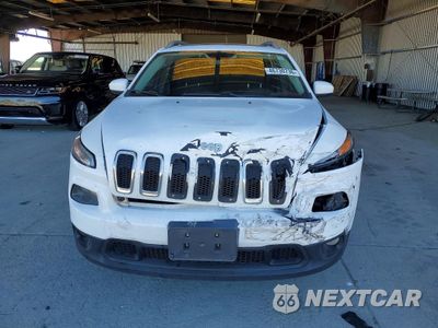 Piąte zdjęcie samochodu w środku: 2017 JEEP CHEROKEE LATITUDE VIN:1C4PJLCB4HW613550 - miniatura