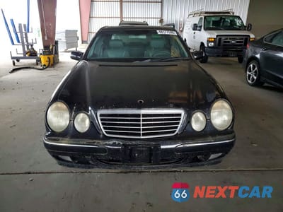 Piąte zdjęcie samochodu w środku: 2000 MERCEDES-BENZ E 320 VIN:WDBJF65J5YB148487 - miniatura