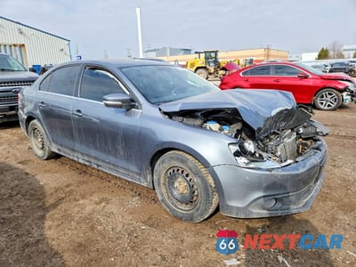 Czwarte zdjęcie samochodu z boku: 2014 VOLKSWAGEN JETTA TDI VIN:3VWLL7AJ4EM253621 - miniatura