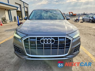 Piąte zdjęcie samochodu w środku: 2020 AUDI Q7 PRESTIGE VIN:WA1VXAF77LD001388 - miniatura