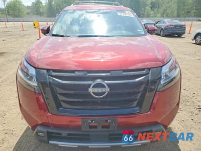Piąte zdjęcie samochodu w środku: 2024 NISSAN PATHFINDER SL VIN:5N1DR3CB8RC247358 - miniatura