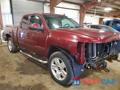 Czwarte zdjęcie samochodu z boku: 2008 CHEVROLET SILVERADO C1500 VIN:1GCEC19J18Z265421 - miniatura