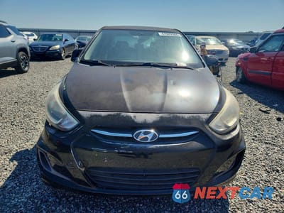 Piąte zdjęcie samochodu w środku: 2015 HYUNDAI ACCENT GLS VIN:KMHCT4AE9FU846758 - miniatura