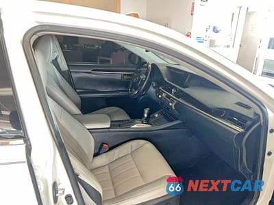 Piąte zdjęcie samochodu w środku: 2018 LEXUS ES 350 BASE VIN:58ABK1GG8JU108814 - miniatura