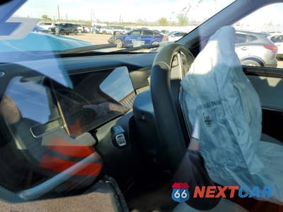 Zdjęcie 9 z 13 samochodu: 2025 RIVIAN R1S ADVENTURE VIN:7PDSGBBA8SN068146 - miniatura