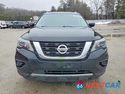 Piąte zdjęcie samochodu w środku: 2017 NISSAN PATHFINDER S VIN:5N1DR2MM3HC696648 - miniatura