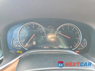 Zdjęcie 9 z 11 samochodu: 2019 BMW 740 I VIN:WBA7E2C54KB217669 - miniatura